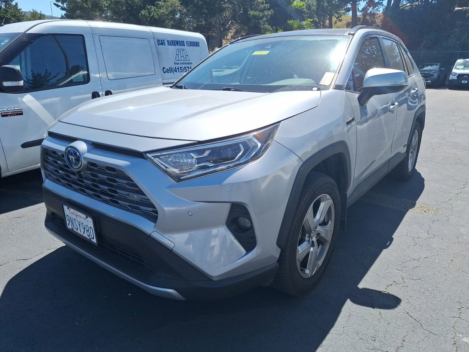 Used 2020 Toyota RAV4 Limited AWD/4WD image 3