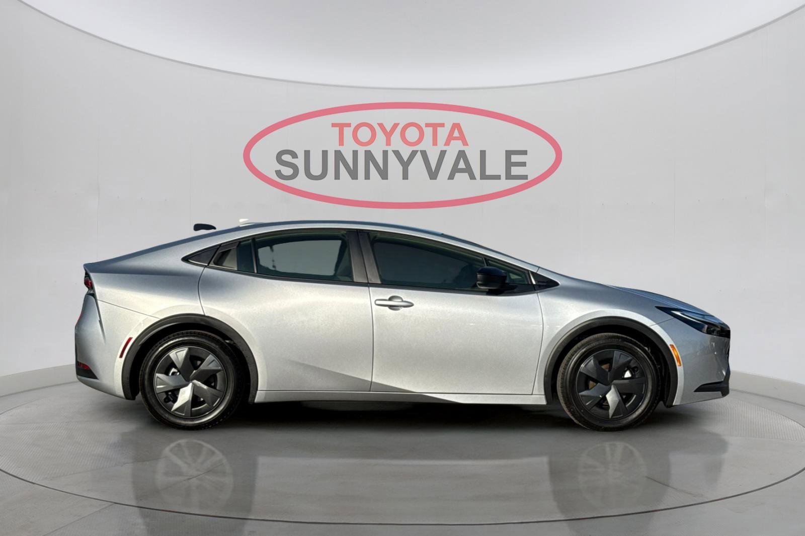 Certified 2025 Toyota Prius LE image 10