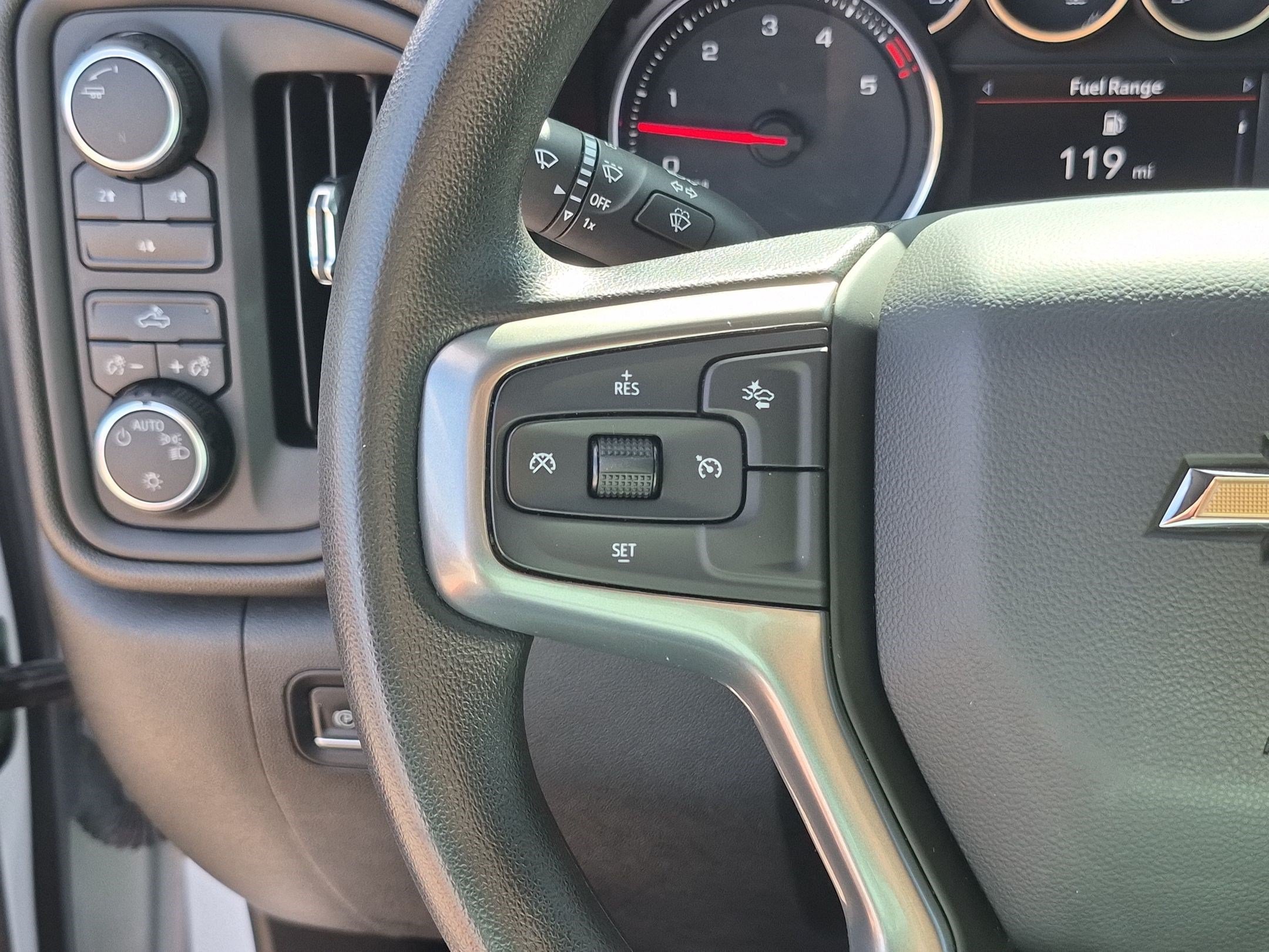 Used 2022 Chevrolet Silverado 2500 Custom w/ Gooseneck/5TH Wheel Package AWD/4WD image 17