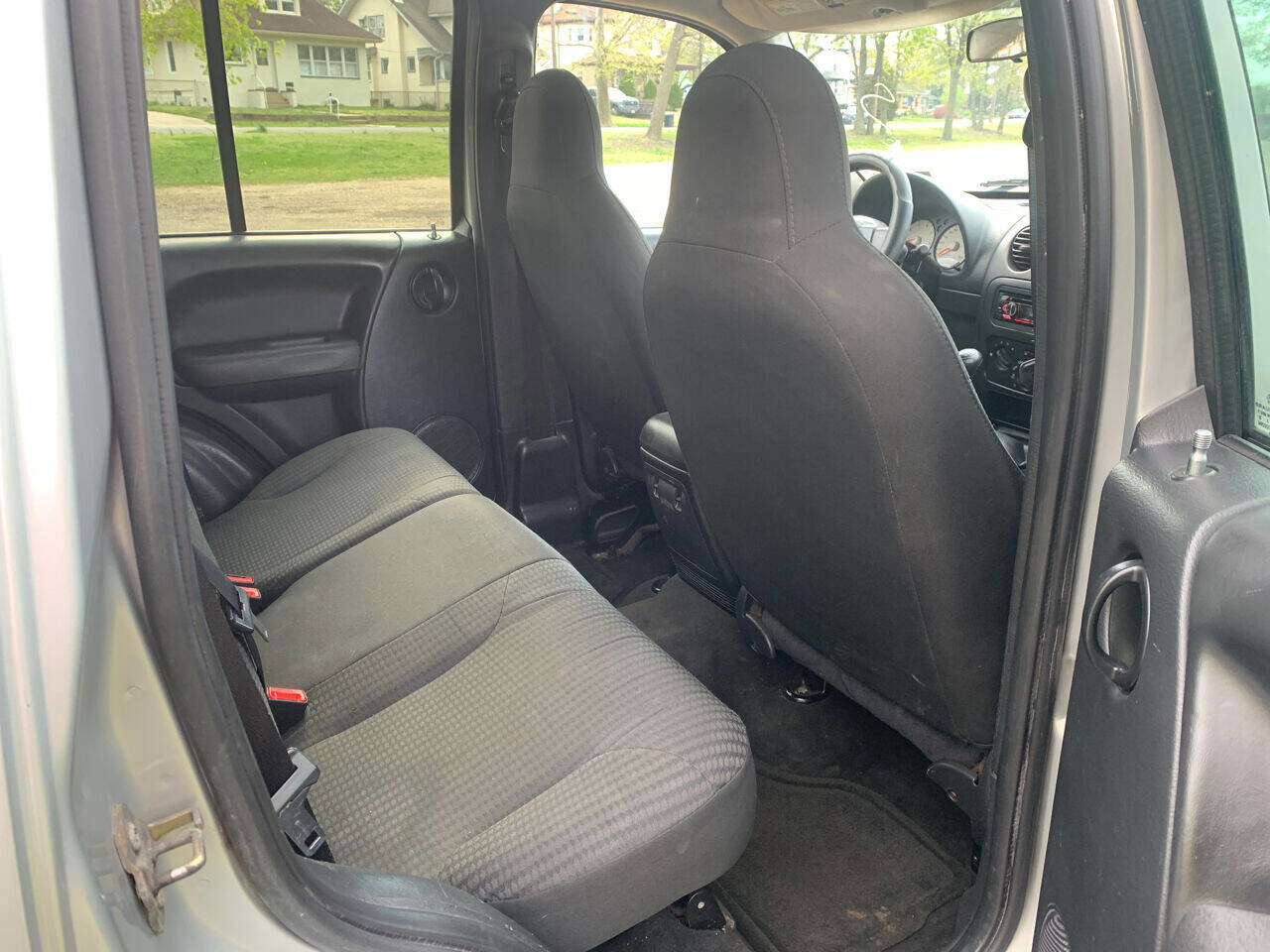 Used 2004 Jeep Liberty Sport w/ PWR Convenience Group image 8