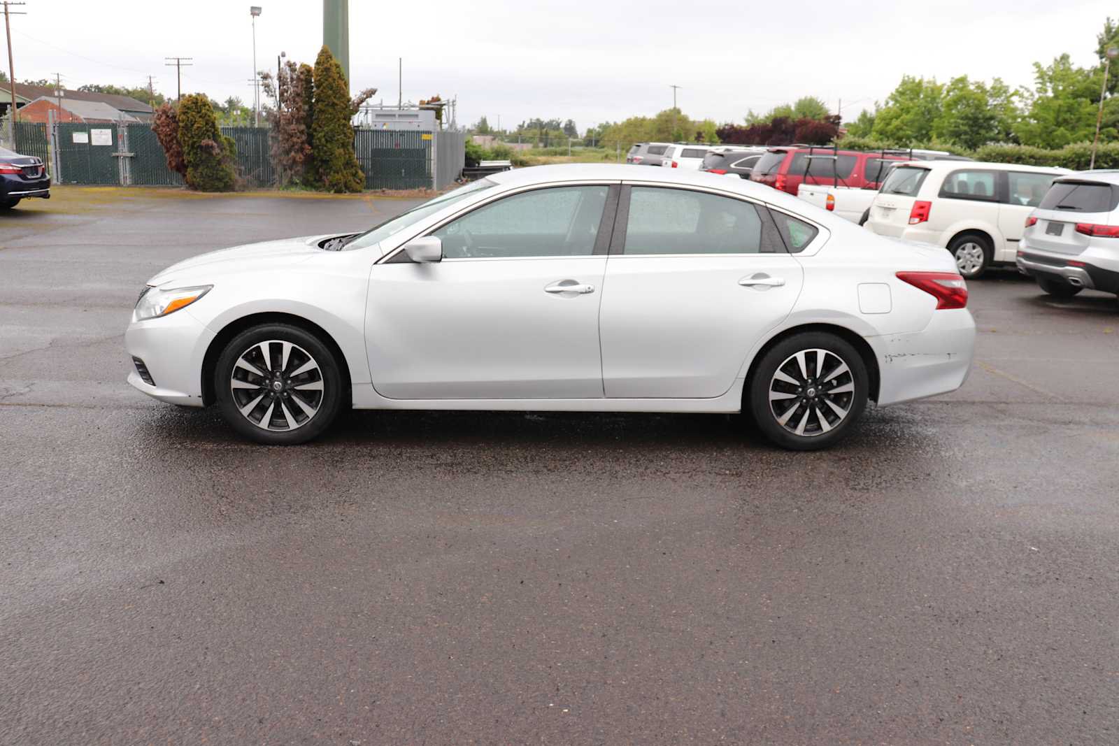 Used 2018 Nissan Altima 2.5 SV FWD image 8