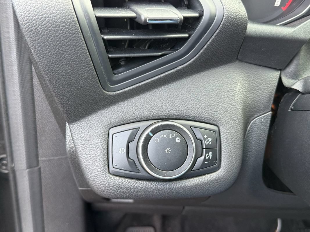 Used 2016 Ford Escape SE AWD/4WD image 15