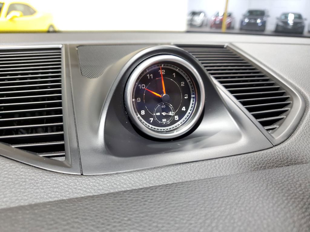 Used 2020 Porsche Macan image 31