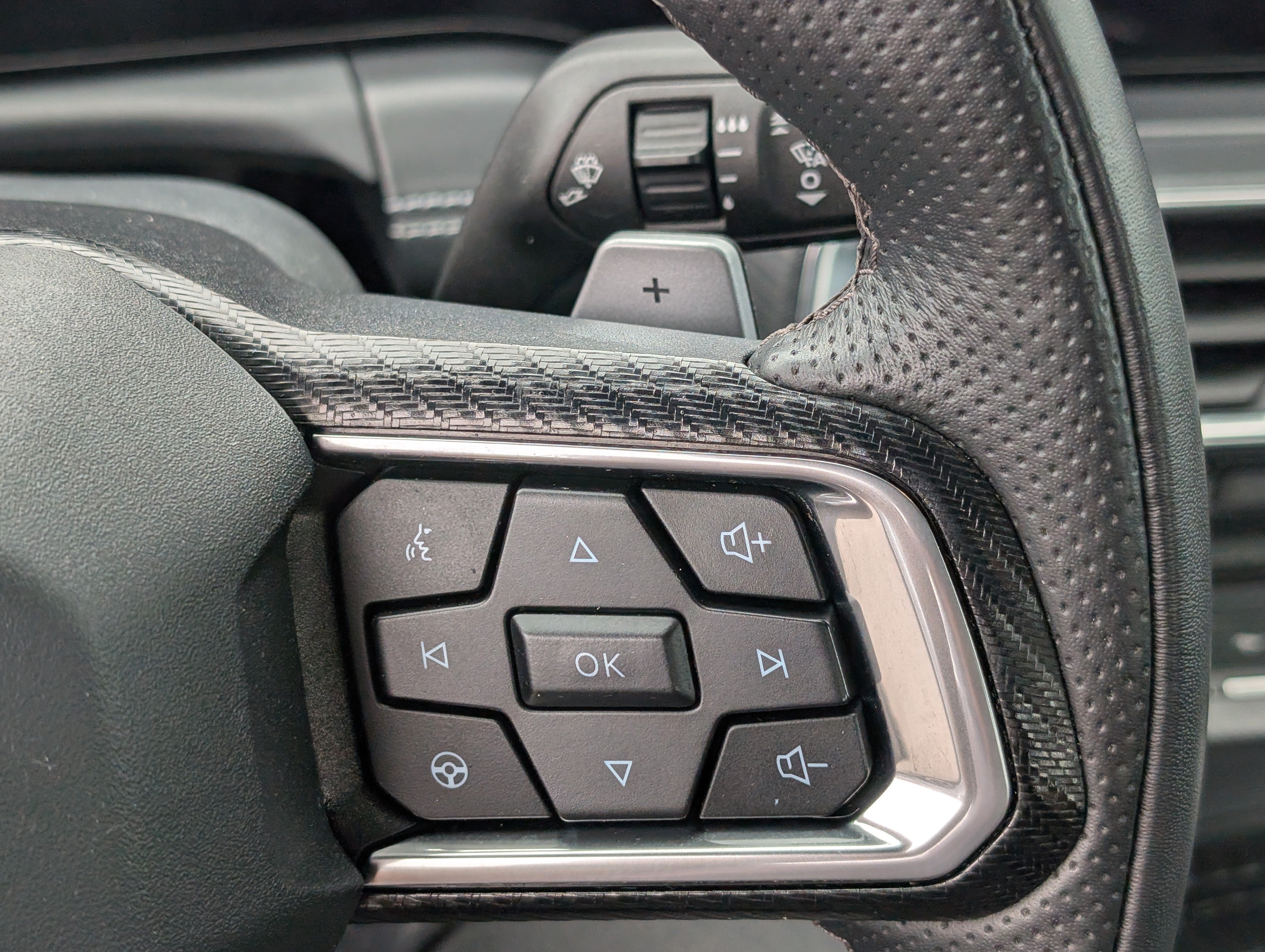 Used 2024 Ford Mustang GT Premium RWD image 22