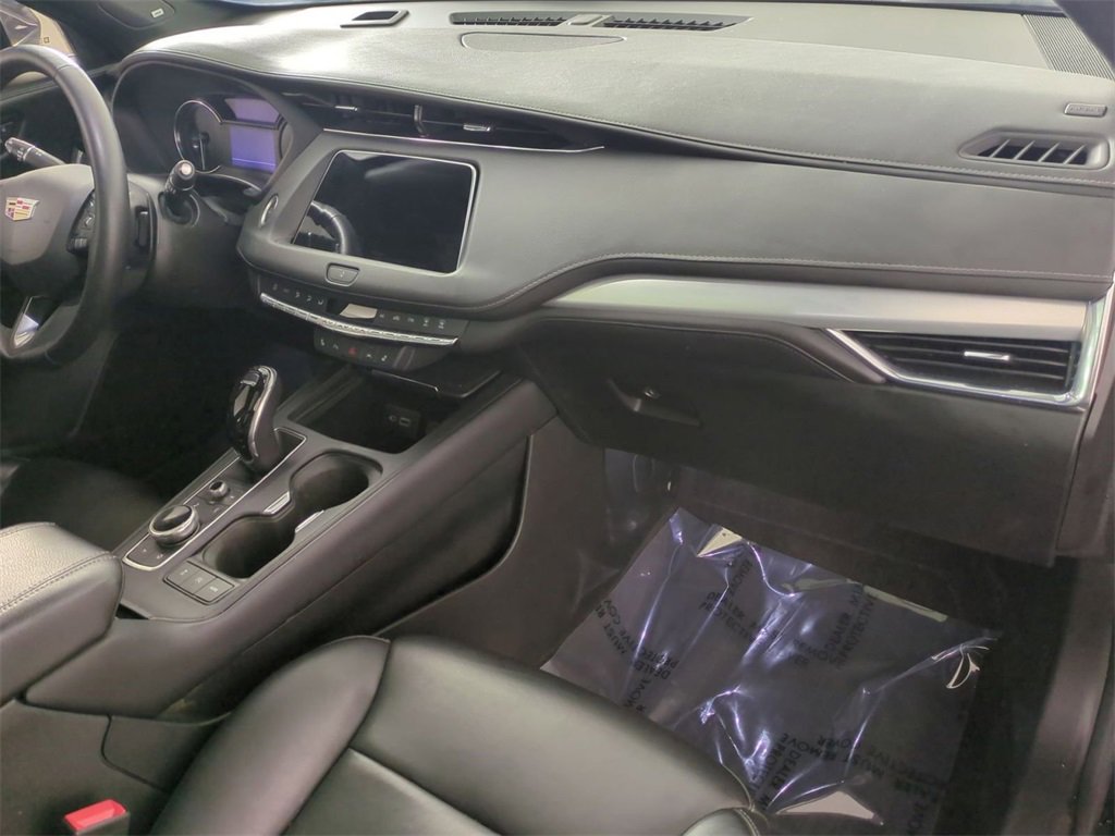 Certified 2023 Cadillac XT4 Premium Luxury w/ Cold Weather Package image 28
