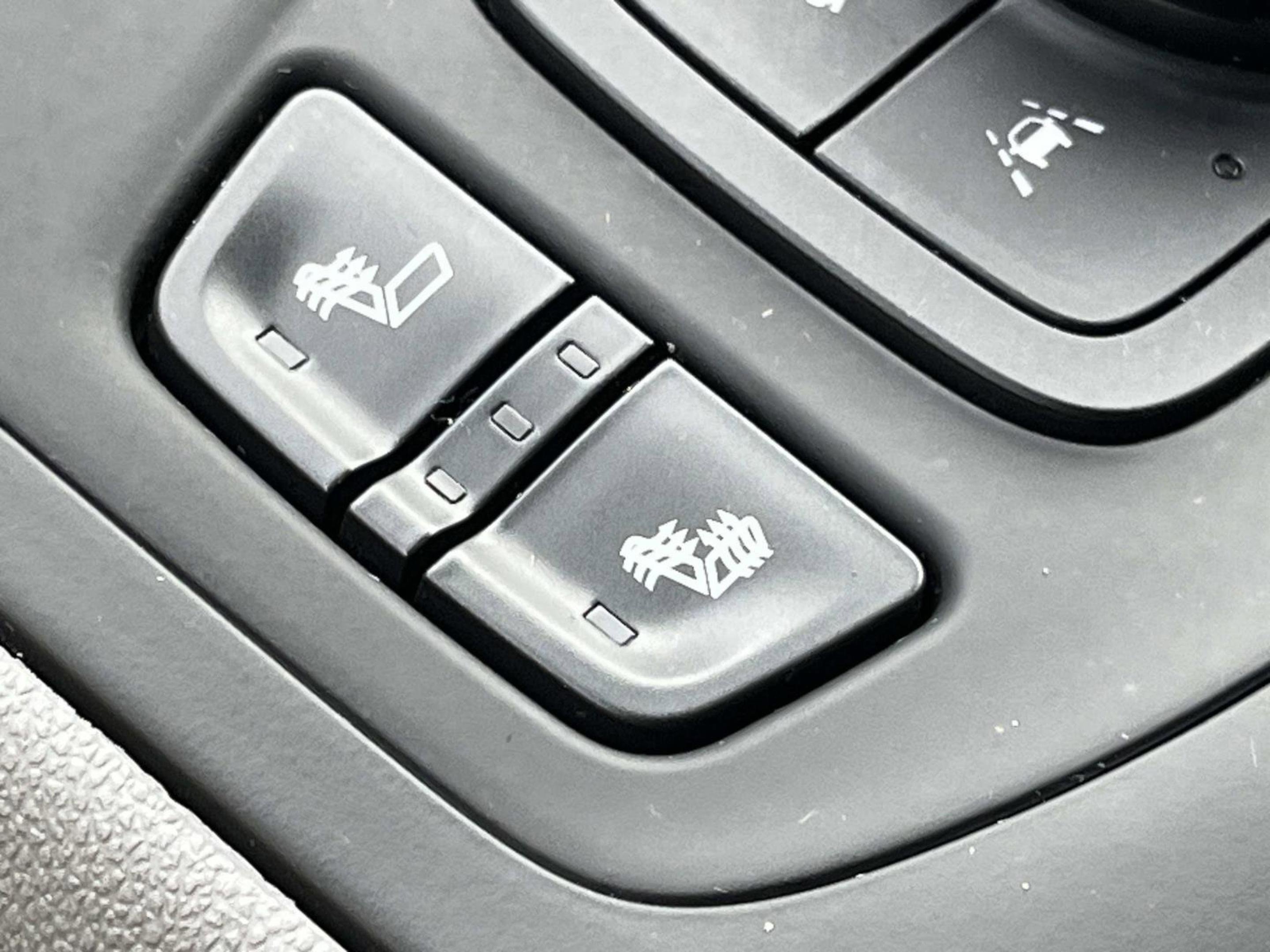 Used 2023 GMC Terrain SLT w/ Infotainment Package II image 40