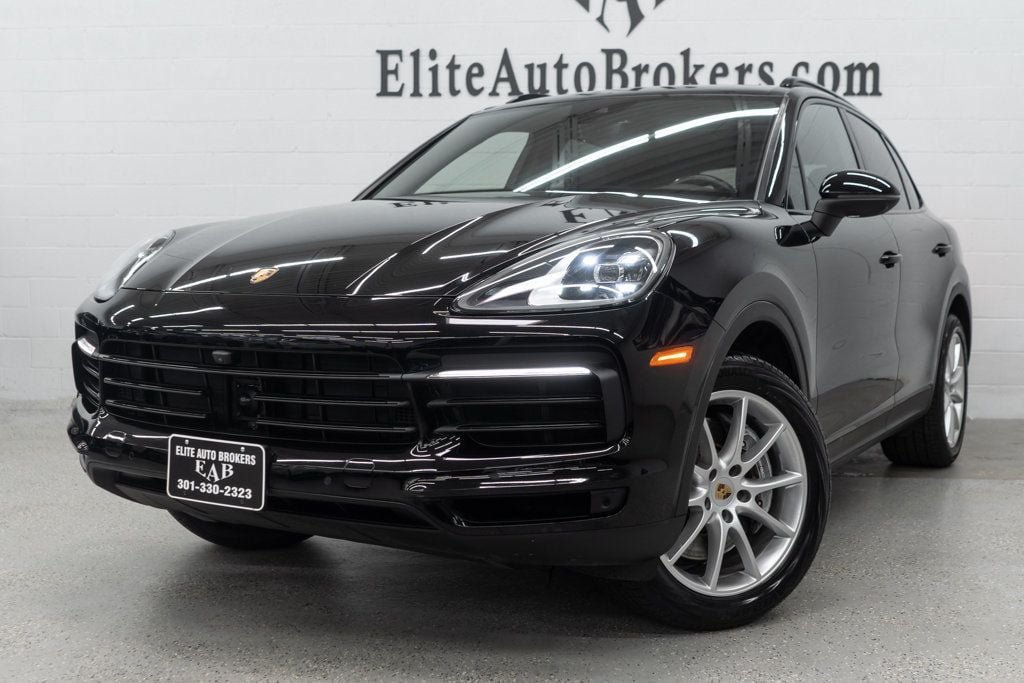 Used 2023 Porsche Cayenne AWD/4WD image 48