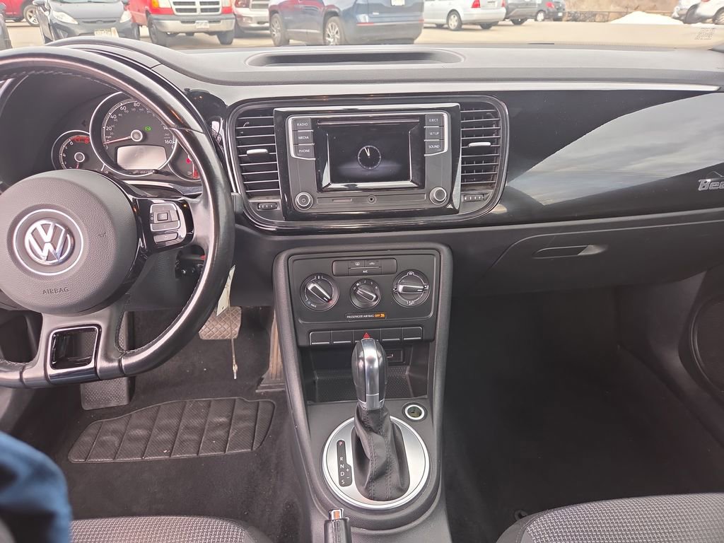 Used 2019 Volkswagen Beetle 2.0T S image 13