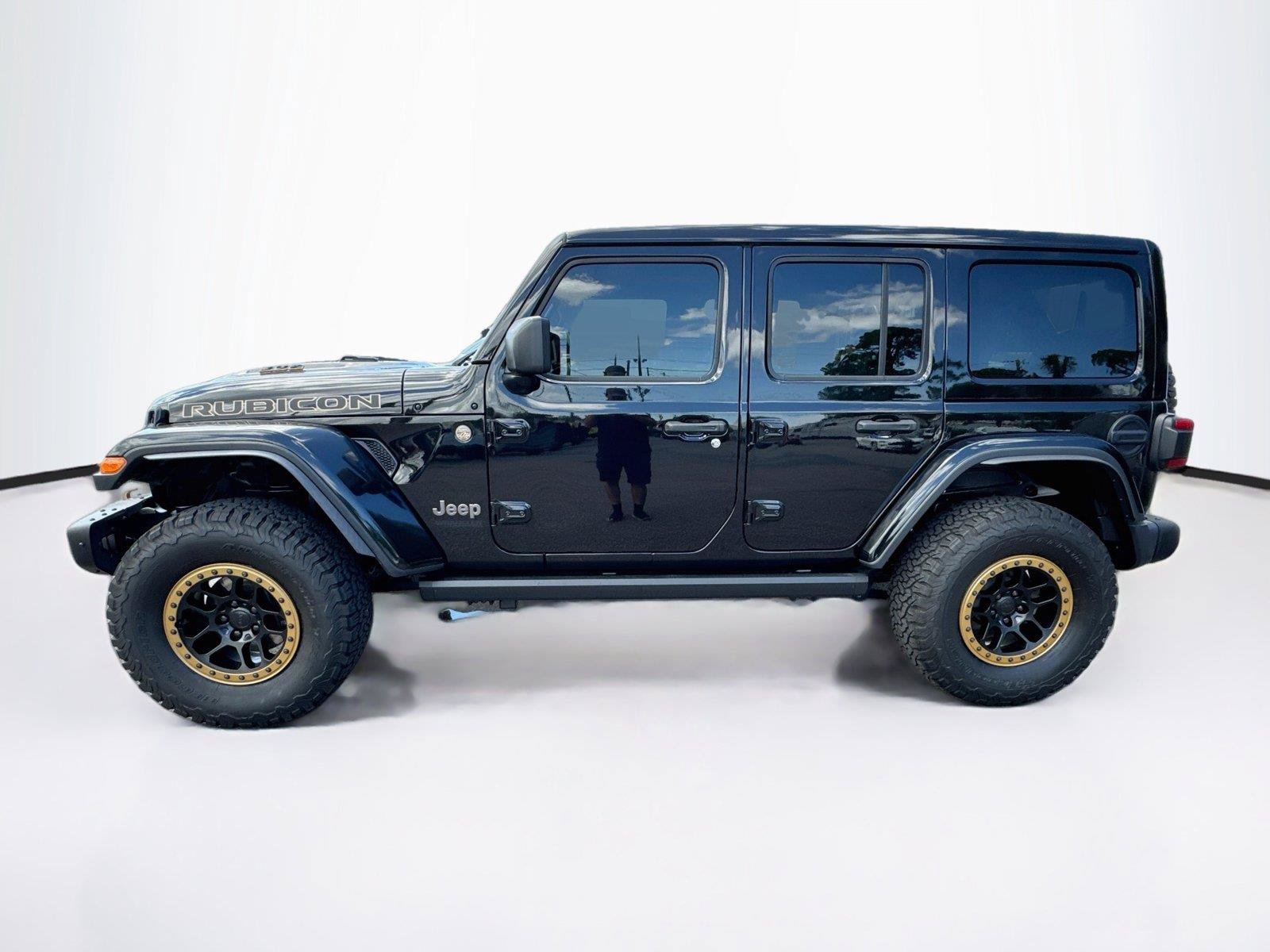 Used 2022 Jeep Wrangler Unlimited Rubicon w/ Xtreme Recon 35" Tire Package AWD/4WD image 2