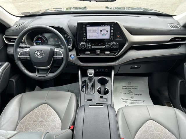 Used 2022 Toyota Highlander Bronze Edition AWD/4WD image 54
