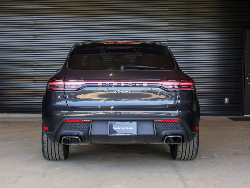 Certified 2026 Porsche Macan AWD/4WD image 6