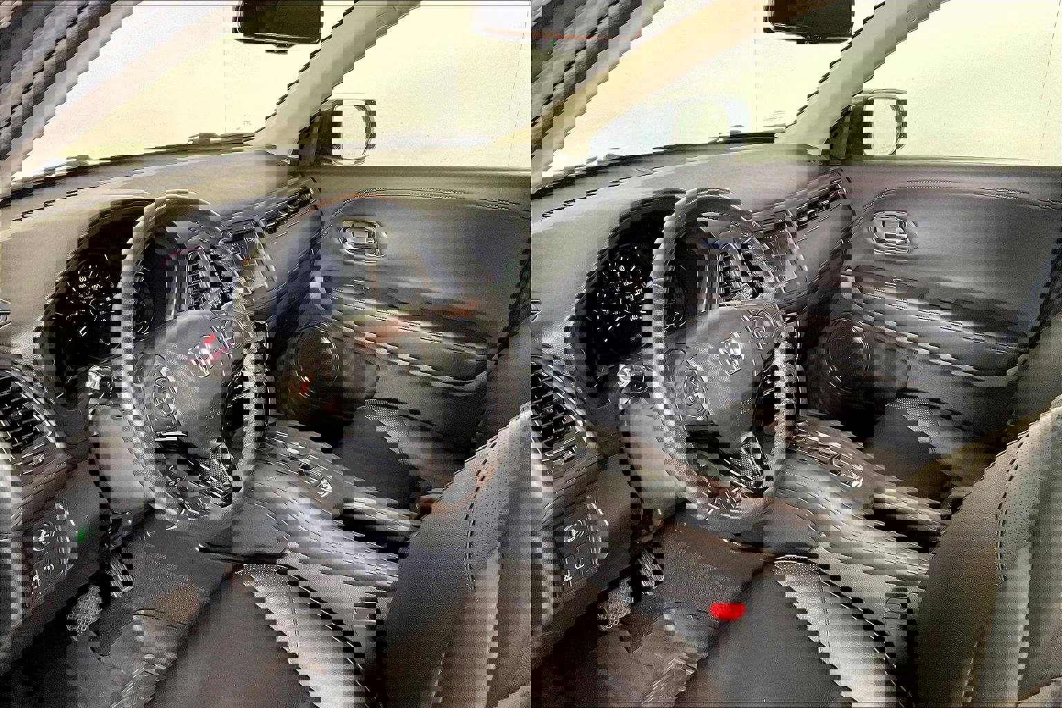 Used 2018 Honda HR-V EX-L image 5