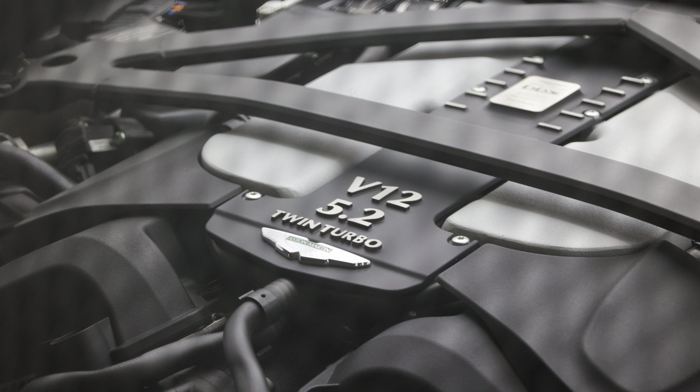 Used 2019 Aston Martin DBS Superleggera RWD image 27