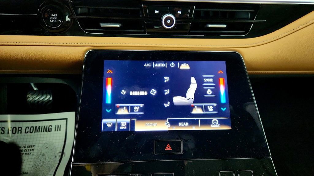 Used 2025 INFINITI QX80 Sensory image 17