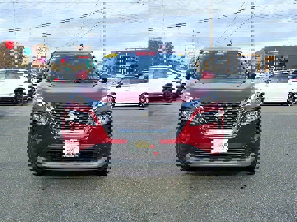 Certified 2023 Nissan Rogue SV image 2