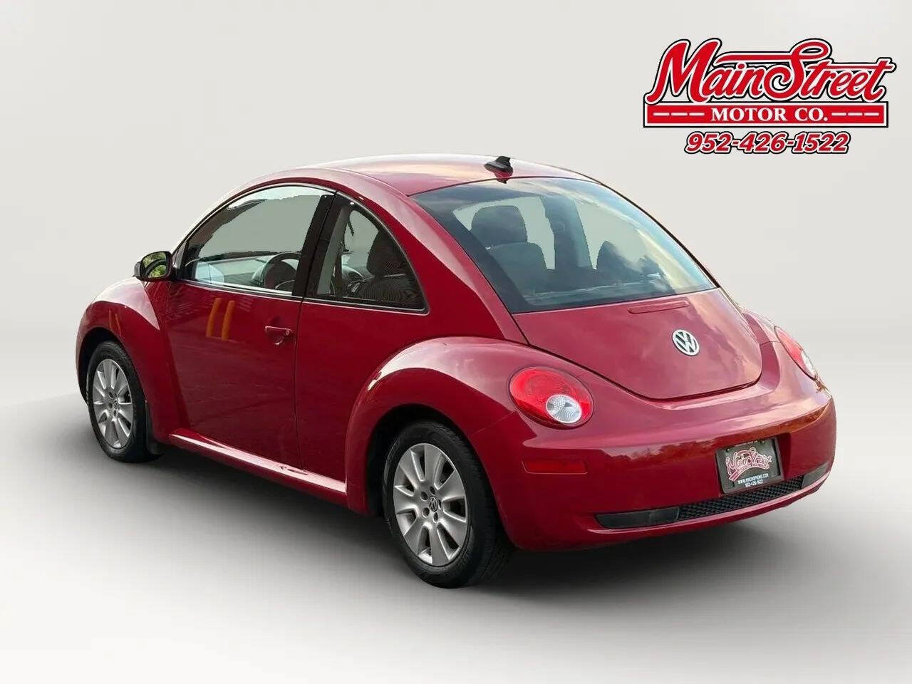 Used 2010 Volkswagen Beetle Coupe FWD image 5