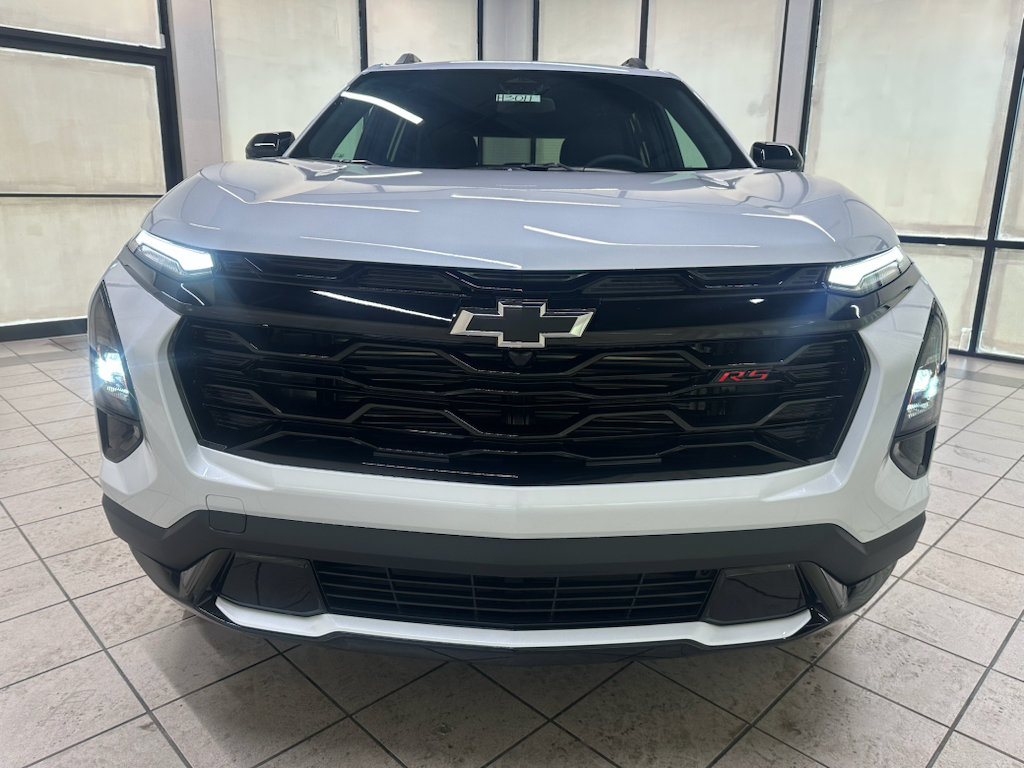 New 2027 Chevrolet Equinox RS w/ Convenience Package III FWD image 9