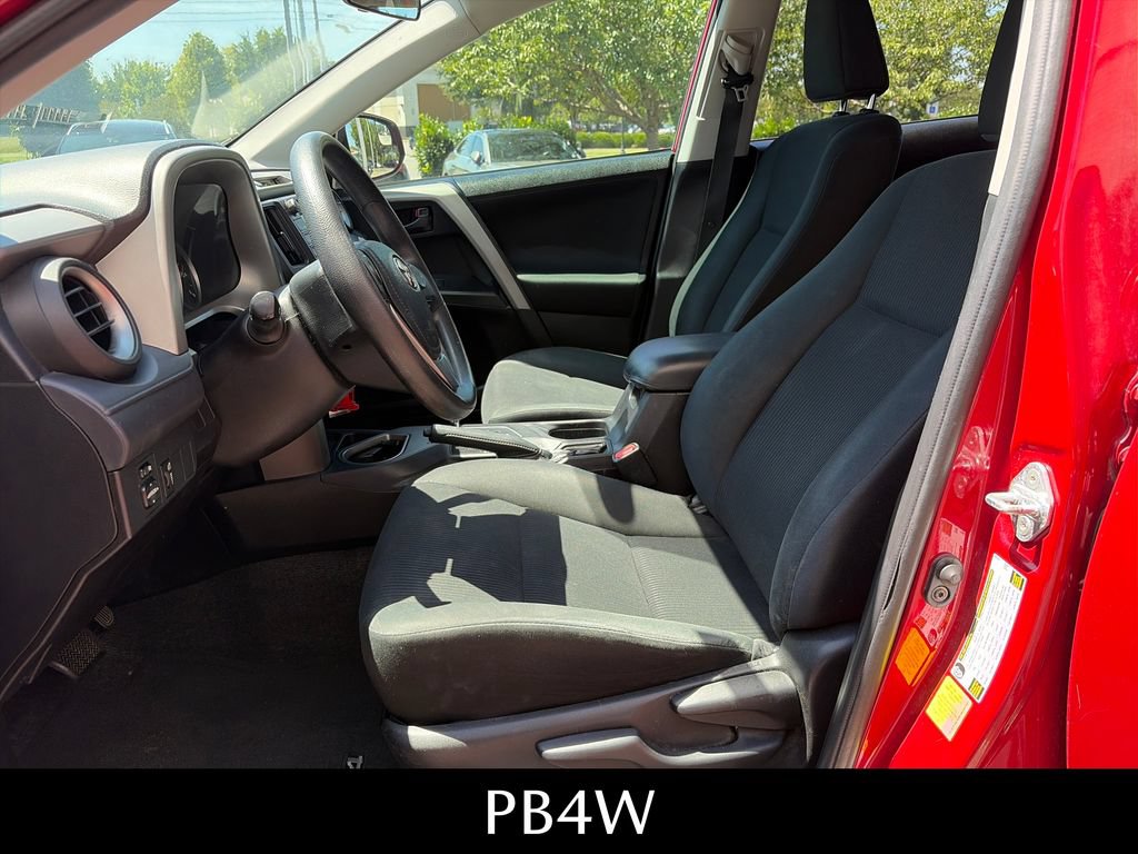 Used 2016 Toyota RAV4 LE FWD image 23