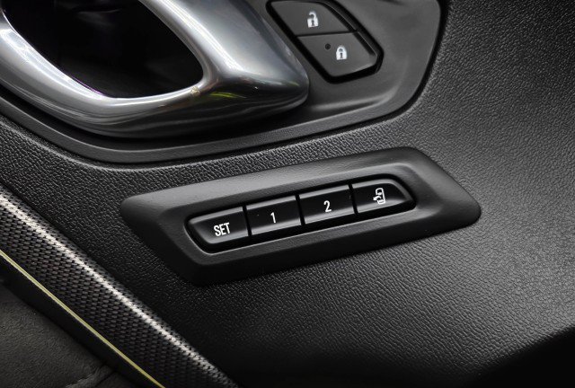 Used 2020 Chevrolet Camaro SS RWD image 32