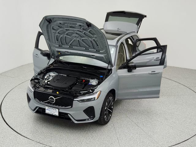 New 2026 Volvo XC60 B5 Ultra w/ Protection Package Premier image 37