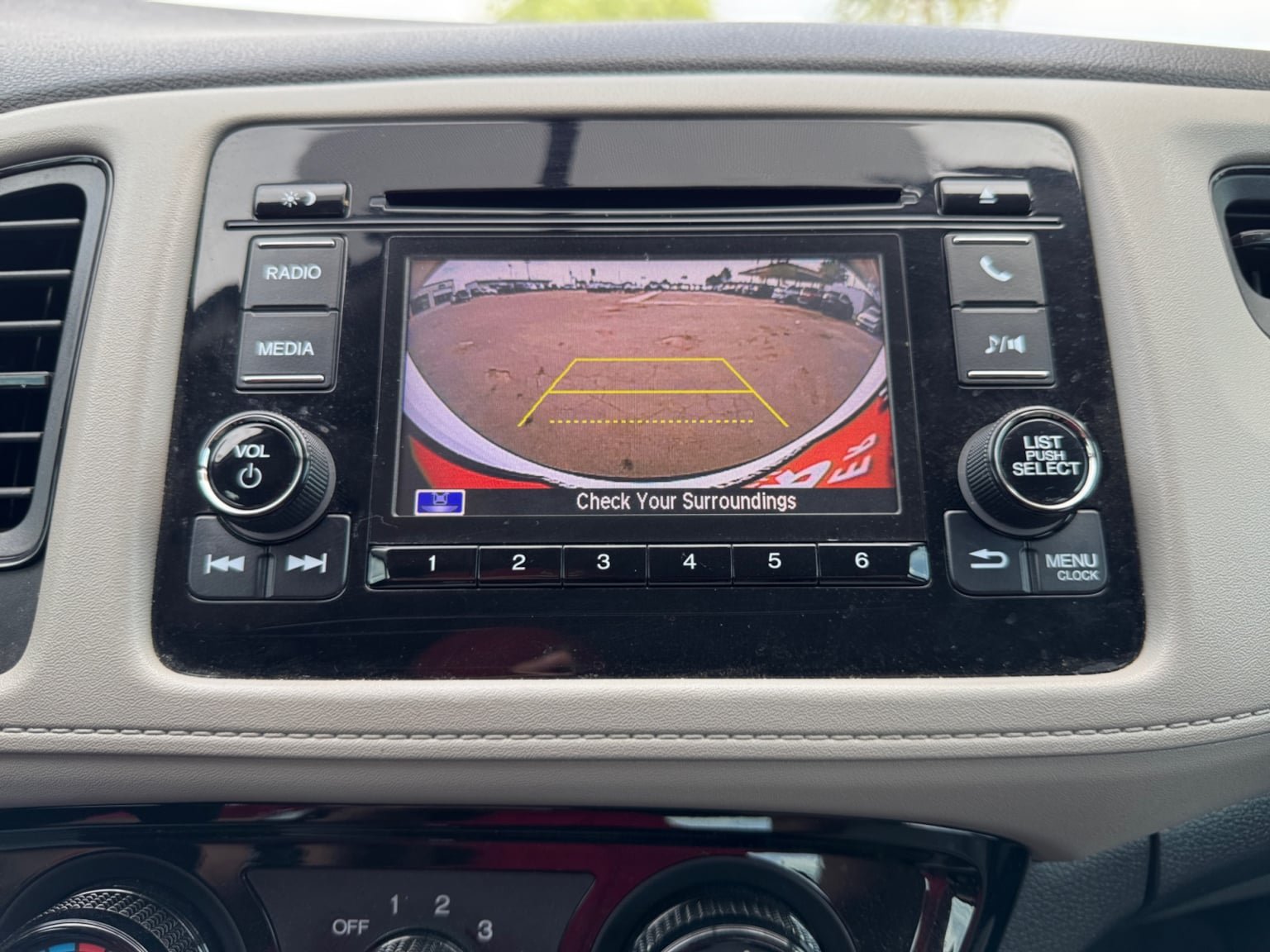 Used 2020 Honda HR-V LX image 21