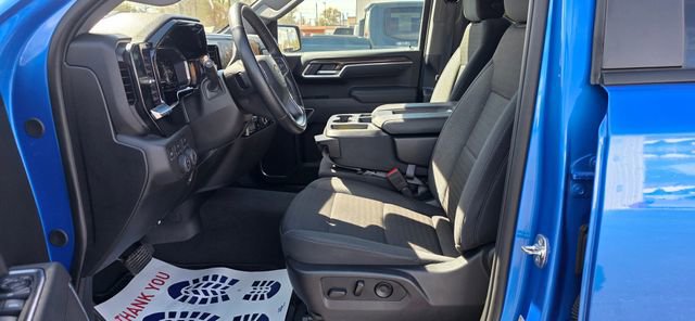 Used 2025 Chevrolet Silverado 1500 LT image 9