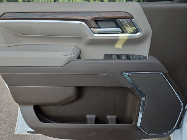 Used 2026 GMC Sierra 3500 SLT image 15