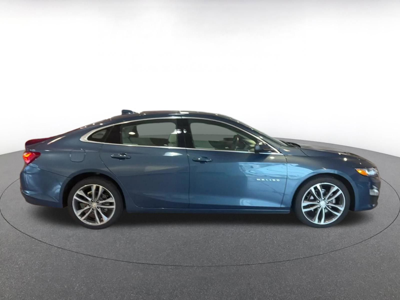 Used 2024 Chevrolet Malibu LT image 16