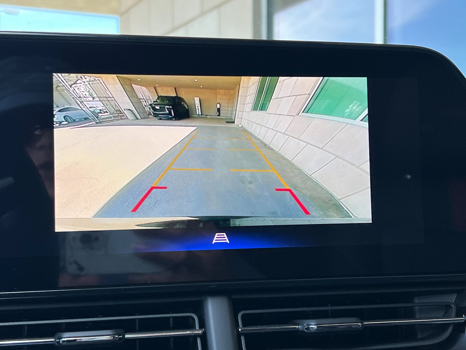 New 2026 Chevrolet Trax RS w/ Sunroof Package FWD image 19