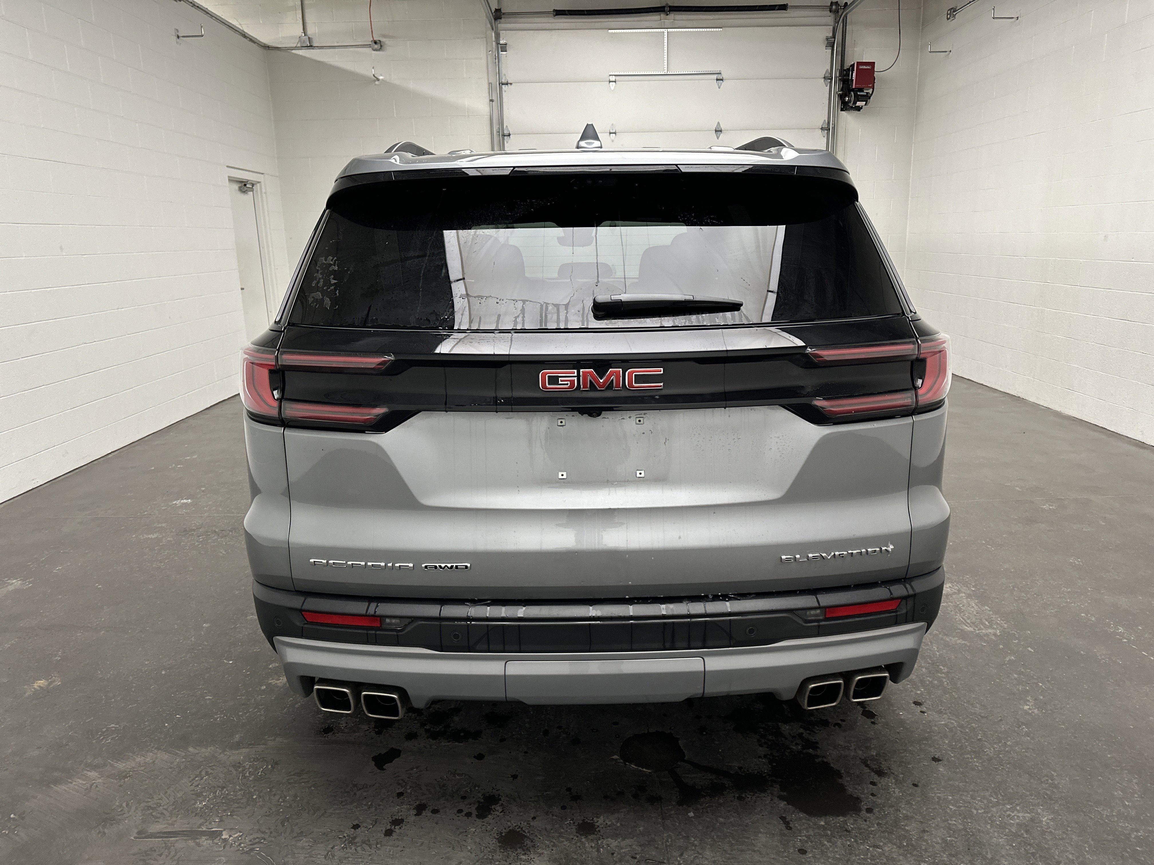 Used 2026 GMC Acadia Elevation image 8