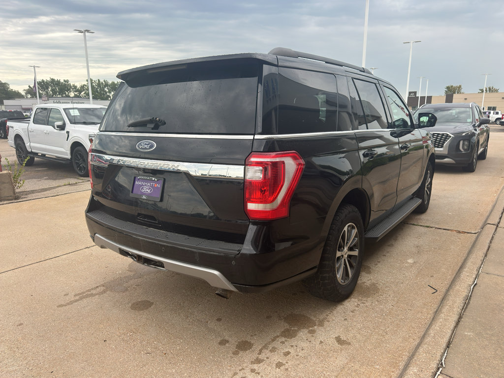 Used 2018 Ford Expedition XLT AWD/4WD image 18