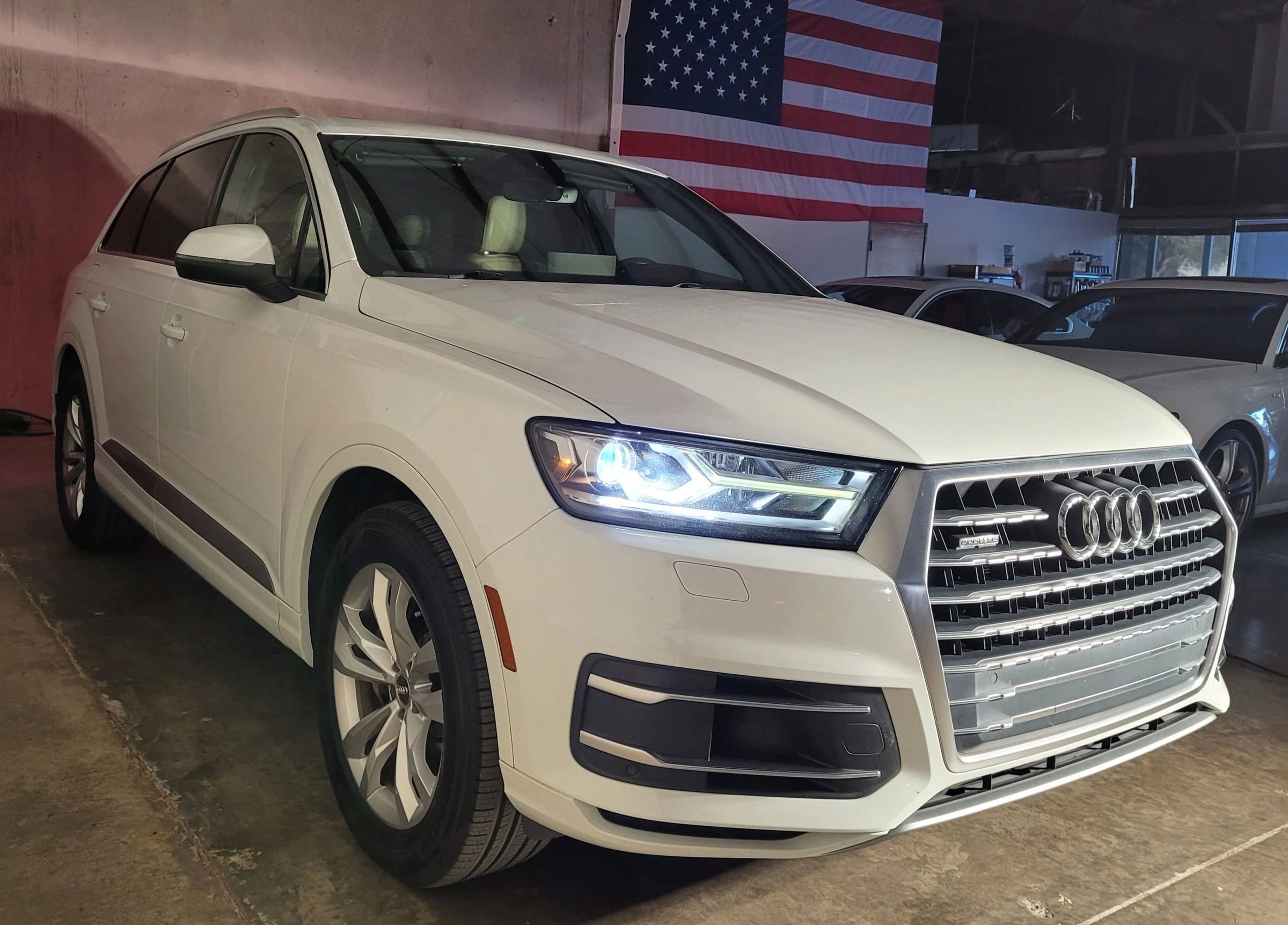 Used 2017 Audi Q7 3.0T Premium image 5
