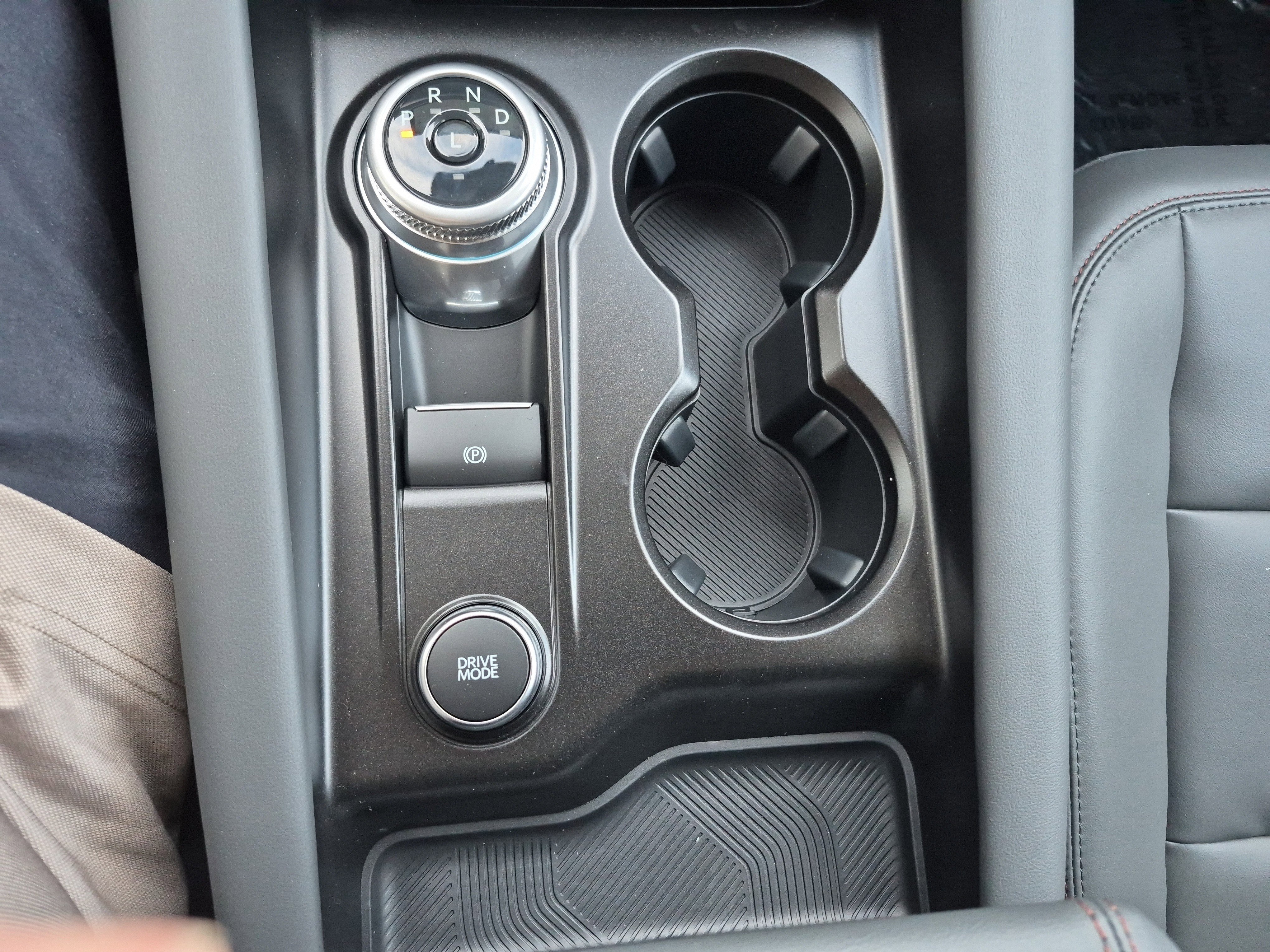 New 2026 Ford Explorer Active w/ Active Comfort Package image 29