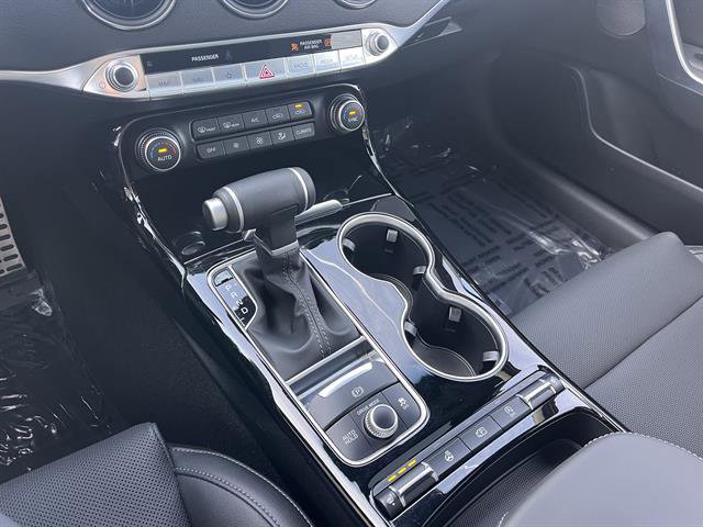 Used 2023 Kia Stinger GT-Line w/ Sun & Sound Package image 12