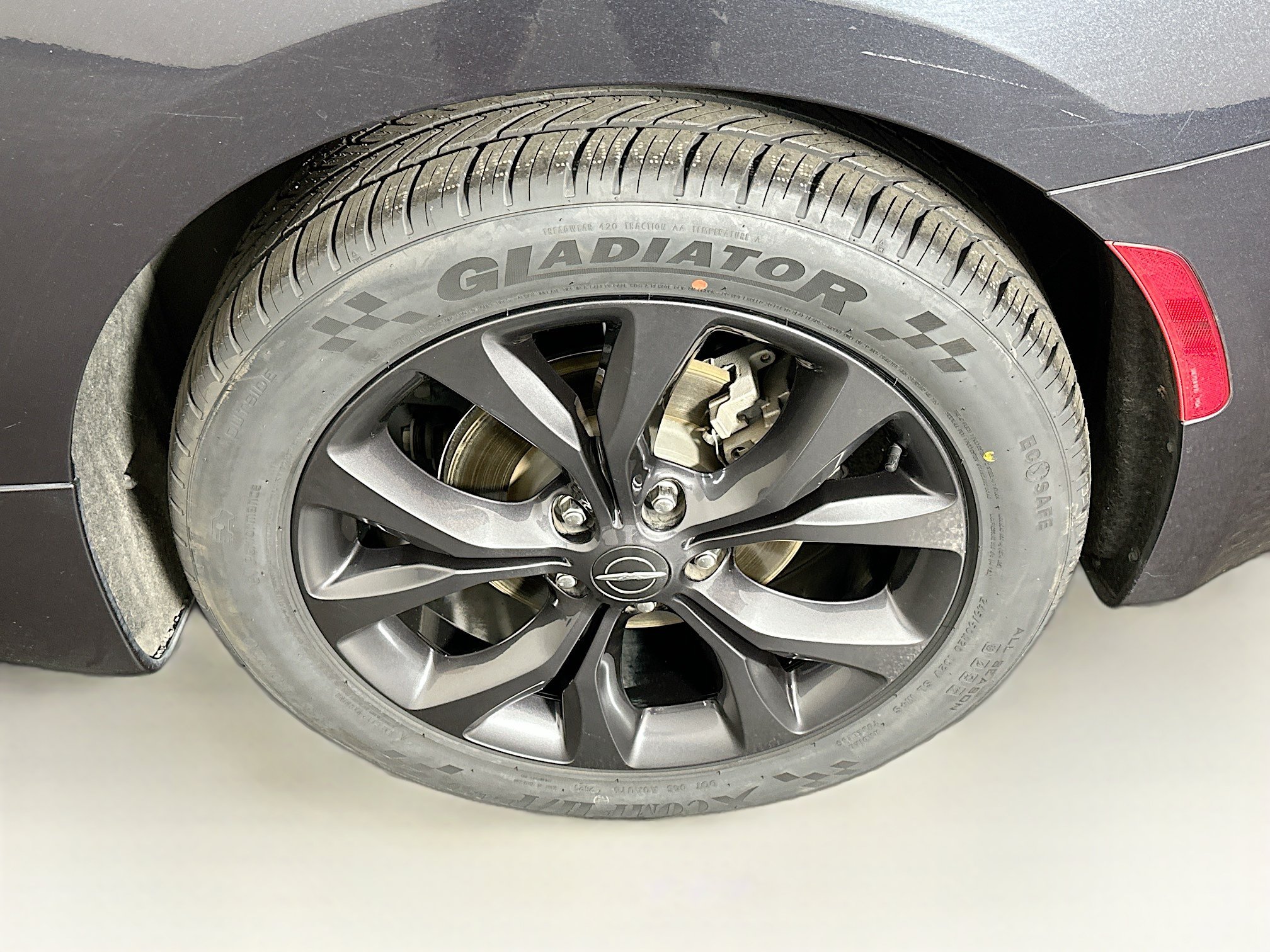 Used 2020 Chrysler Pacifica Touring w/ S Appearance Package FWD image 11