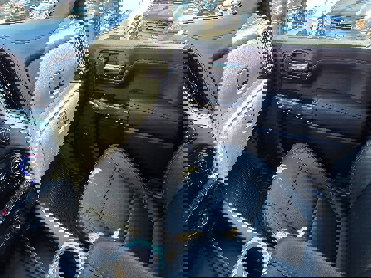 Used 2020 Chevrolet Silverado 2500 LTZ w/ LTZ Premium Package image 46