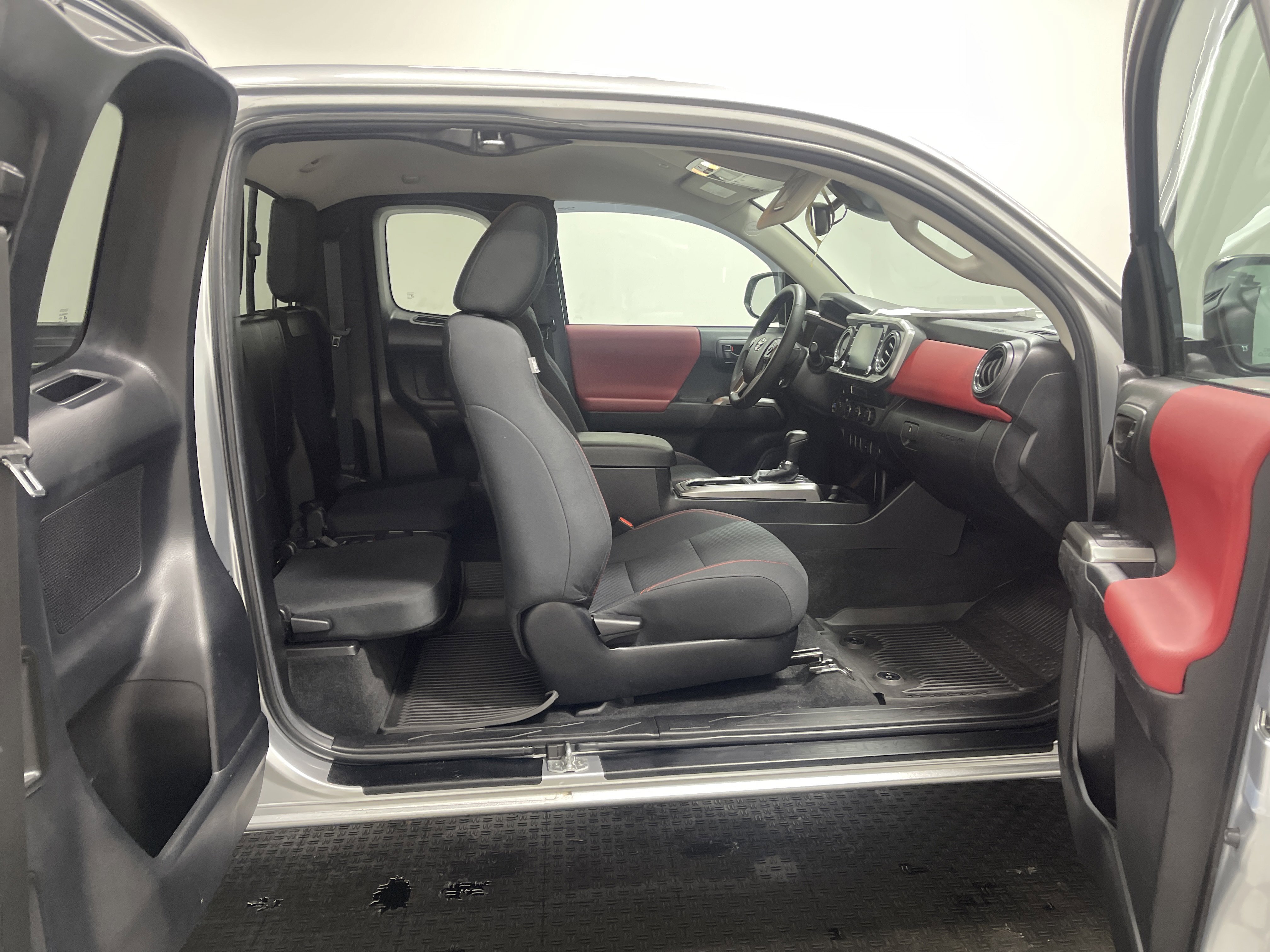 Used 2023 Toyota Tacoma SR5 w/ SX Package image 19