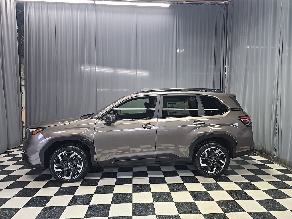New 2025 Subaru Forester Premium AWD/4WD image 18