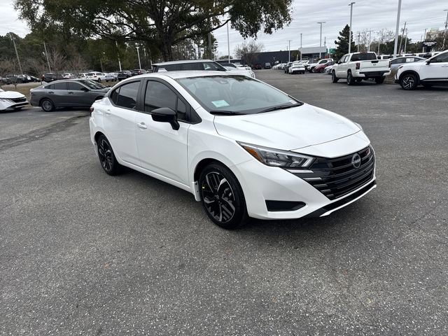 New 2025 Nissan Versa SR w/ Trunk Package FWD image 3