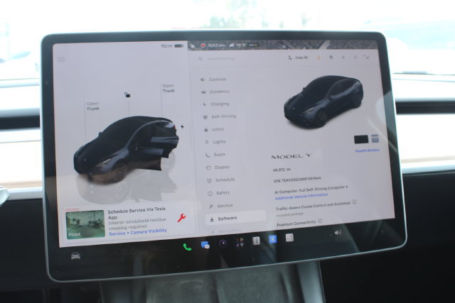 Used 2024 Tesla Model Y Long Range RWD image 17