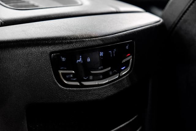 Used 2020 Cadillac Escalade 2WD image 43