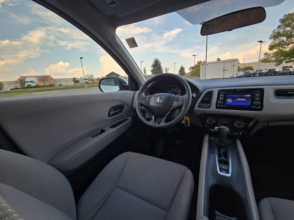 Used 2016 Honda HR-V LX image 20