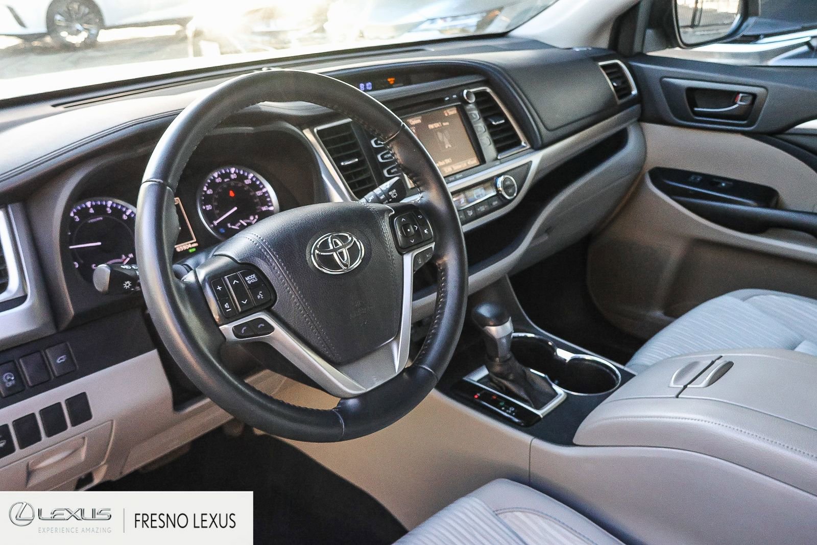 Used 2019 Toyota Highlander Plus image 19