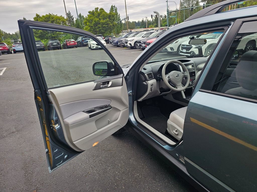 Used 2011 Subaru Forester 2.5X Premium AWD/4WD image 18