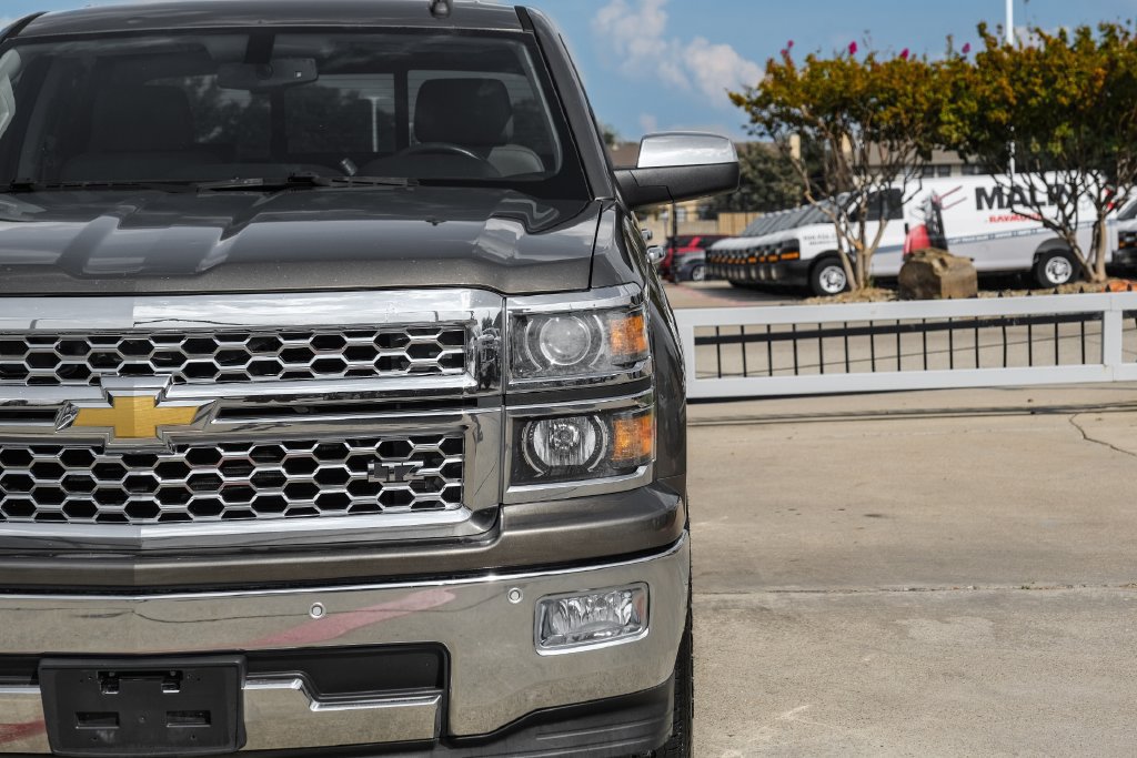 Used 2015 Chevrolet Silverado 1500 LTZ w/ LTZ Plus Package RWD image 48