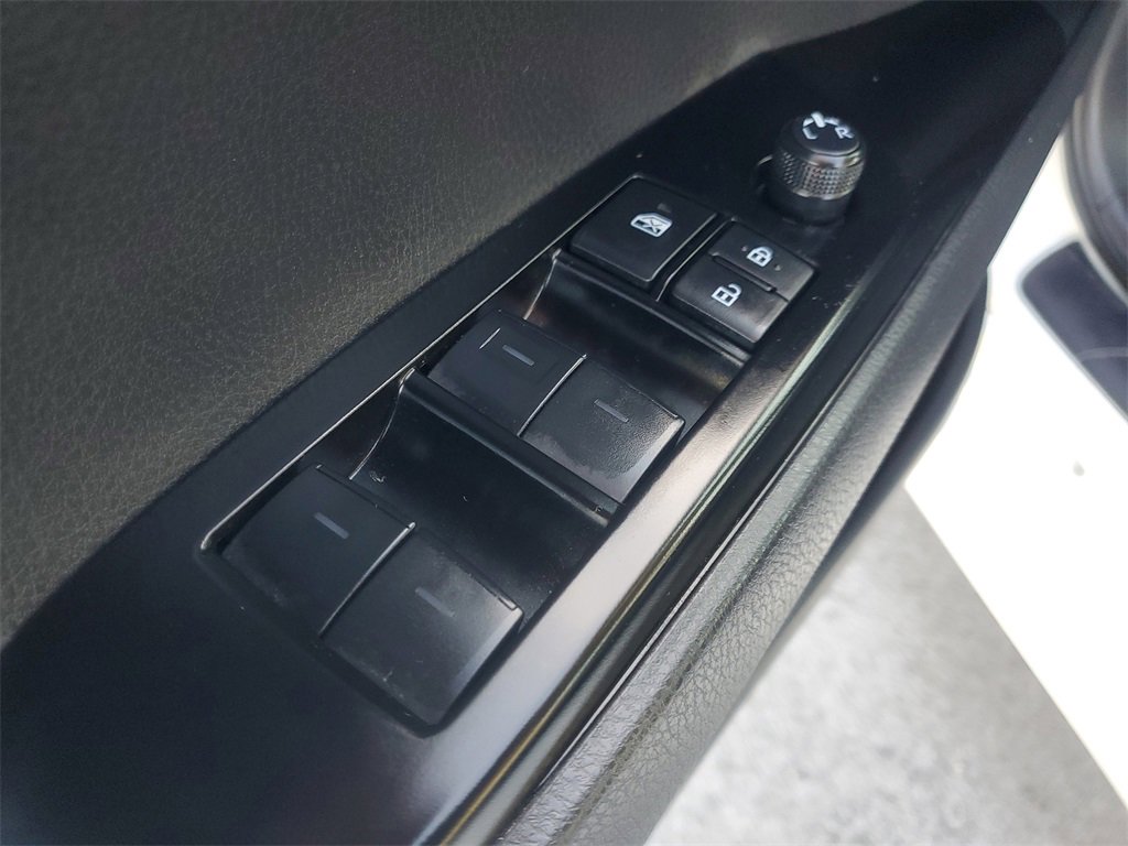 Used 2025 Toyota Camry LE image 18