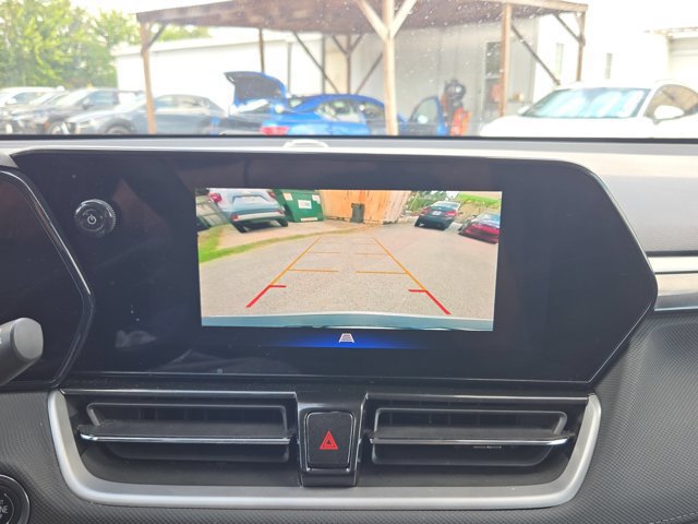 Used 2025 Chevrolet TrailBlazer LT AWD/4WD image 16