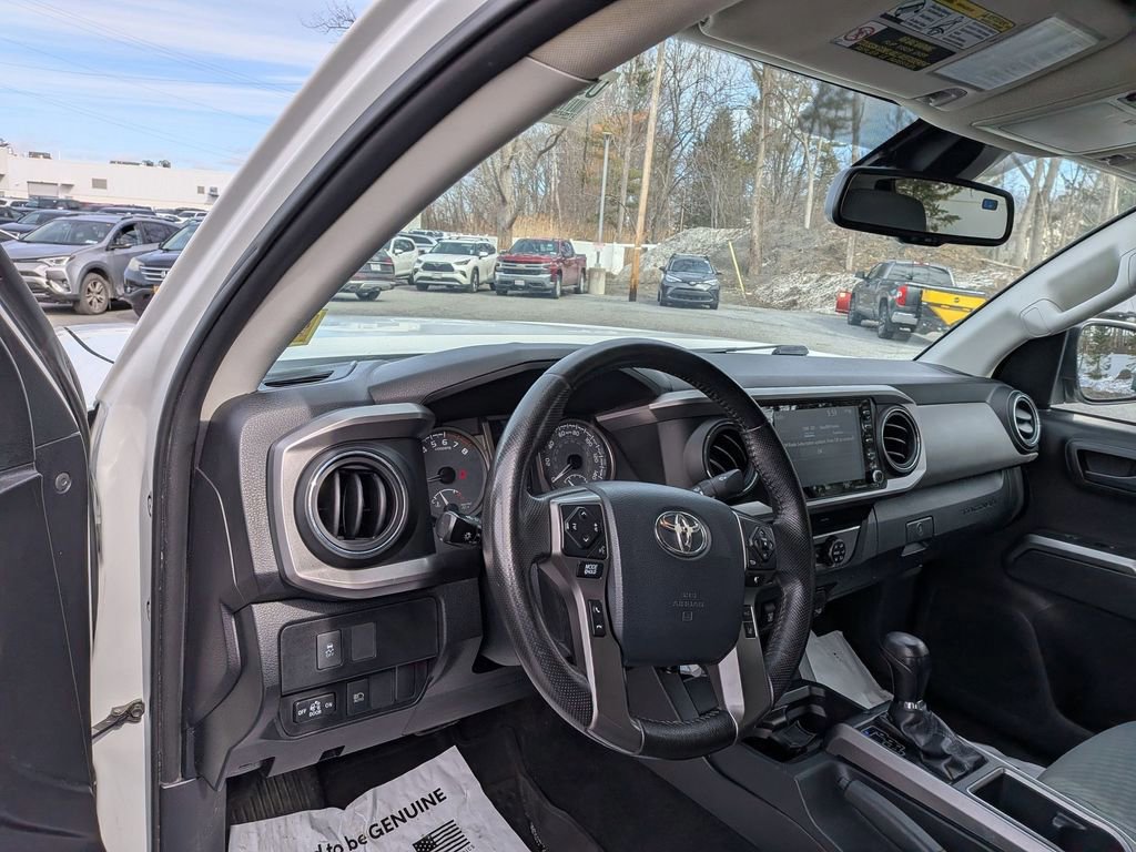 Used 2020 Toyota Tacoma SR5 image 9