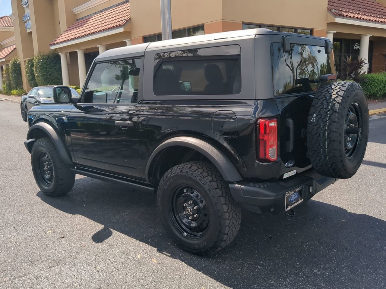 Certified 2023 Ford Bronco Black Diamond image 6