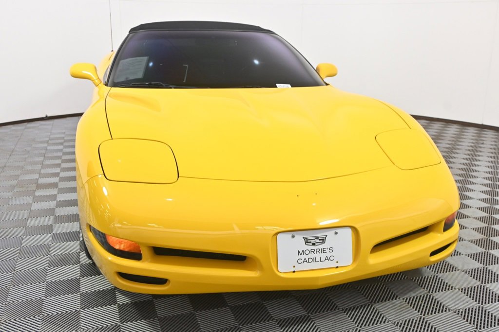 Used 2002 Chevrolet Corvette Convertible w/ Preferred Equipment Group2 image 9